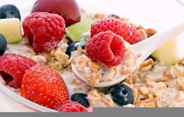 10 причин завтракать по утрам