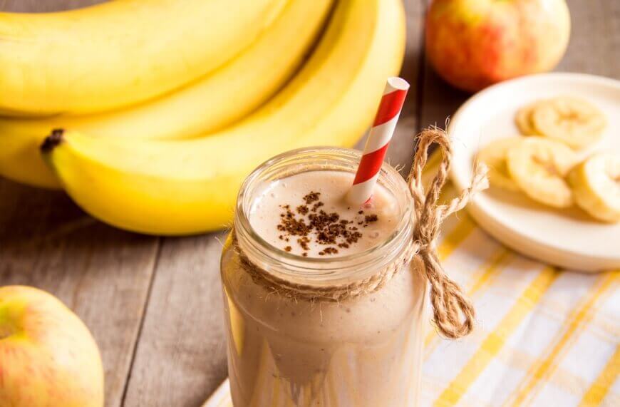 Освежающий яблочно-банановый напиток, который снижает уровень холестерина