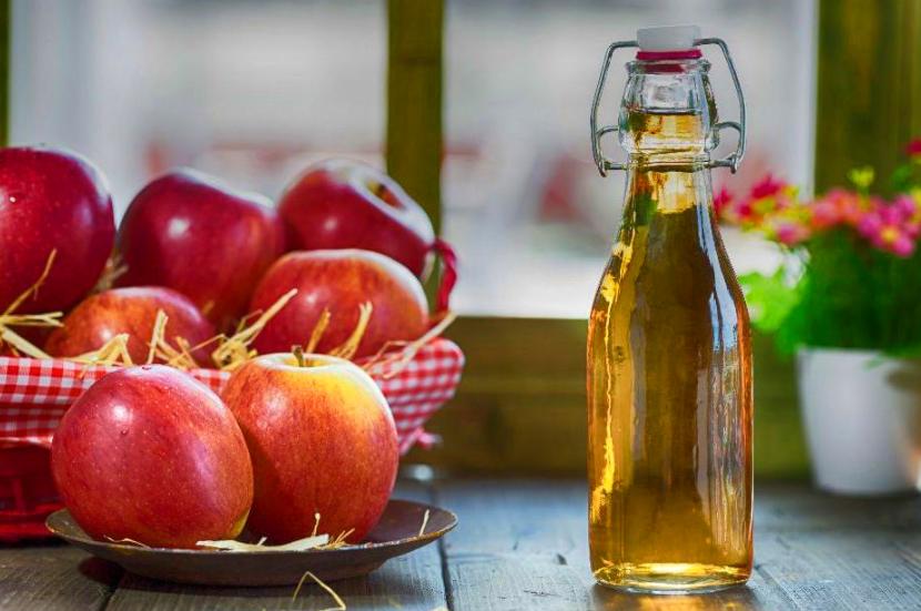 Яблочный уксус купите и всю семью лечите — проблем не будет, все будут здоровы!