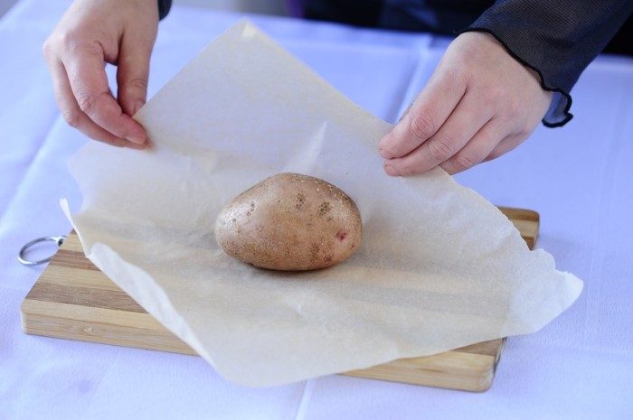 Как сварить картошку быстро и без кастрюли