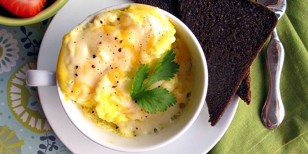 Завтрак в микроволновке за 5 минут: 11 вкусных идей. Если лень готовить, попробуйте это.