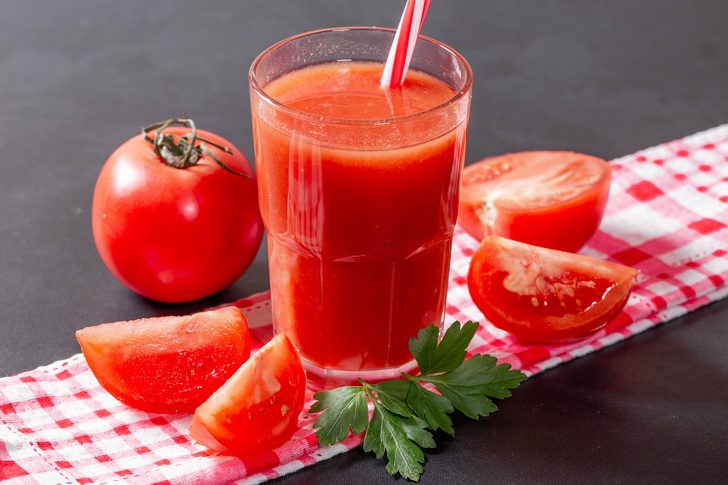 Что произойдёт с вашим телом, если начать пить каждый день томатный сок