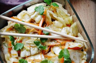 САЛАТ ИЗ БЕЛОКОЧАННОЙ КАПУСТЫ И МОРКОВИ ПО-КОРЕЙСКИ