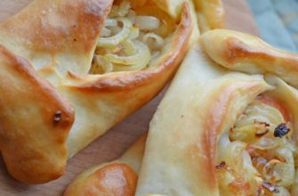 КУЛЕБЯКИ С СОЛЕНОЙ РЫБОЙ