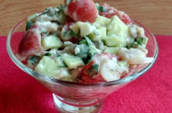 САЛАТ ИЗ КОПЧЕНОЙ СКУМБРИИ