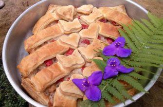 СЛОЁНЫЙ ПИРОГ С МЯСОМ И ОРЕХАМИ