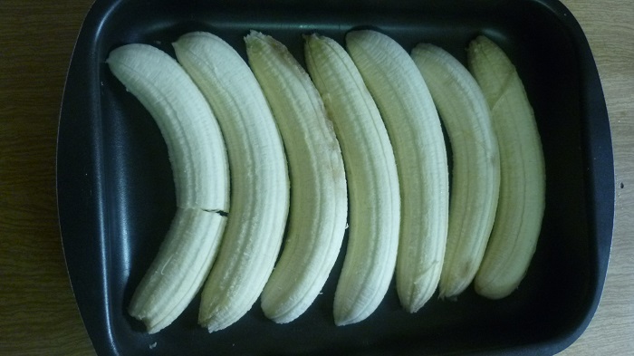 Бананы обожаю и в сыром виде, но так получается еще вкуснее! Еще одна причина прикупить парочку плодов.