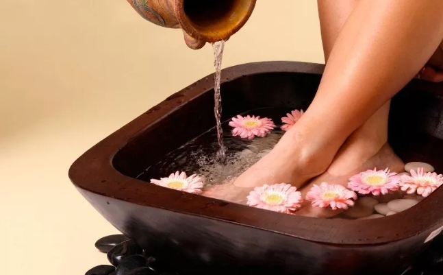 Рецепты ванночек для ног, которые помогут очистить организм от токсинов