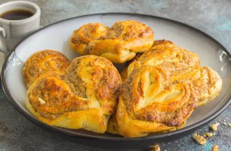 Плюшки с ореховой начинкой