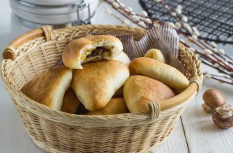 Постные пирожки с картошкой и грибами в духовке