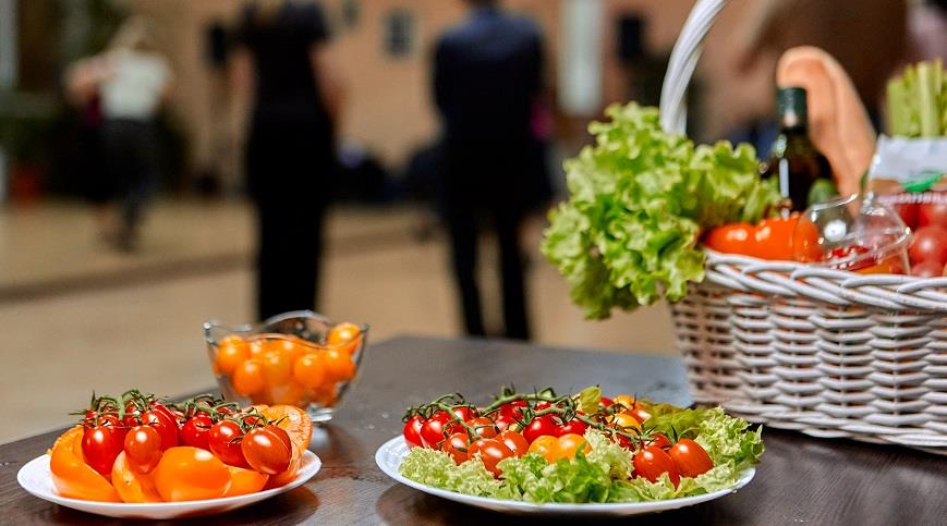 Чем желтые томаты отличаются от красных? Какие помидоры полезнее и вкуснее?