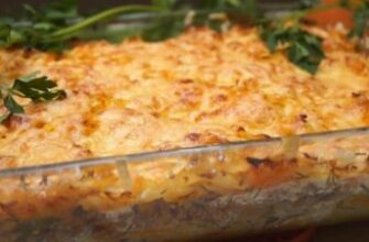 Потрясная капустная запеканка! Не простая, а с фаршем. Наедается вся семья