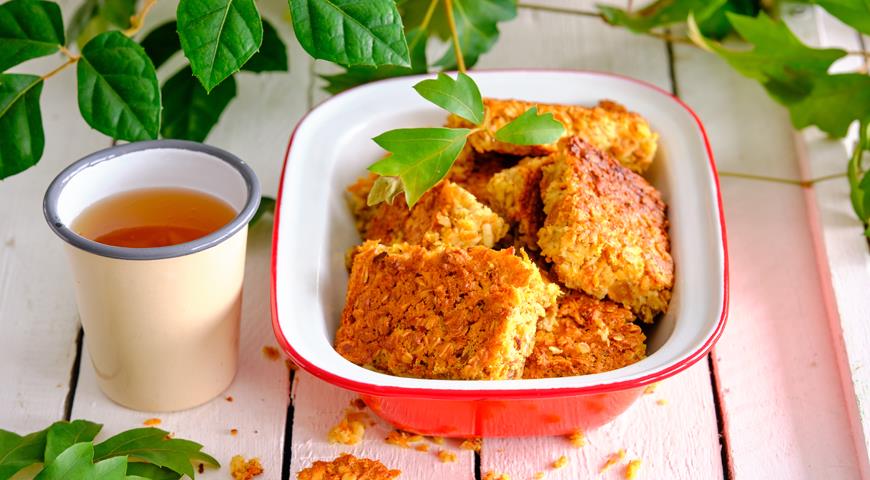 Пироги с ананасами свежими и консервированными, выпечка с запахом лета