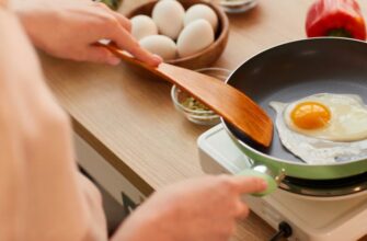 Как приготовить самую вкусную яичницу, чтобы даже бабушка оценила
