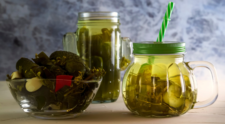 7 неожиданных способов использования огуречного рассола 7 неожиданных способов использования огуречного рассола