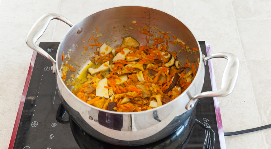 Грибной суп с манной крупой Грибной суп с манной крупой