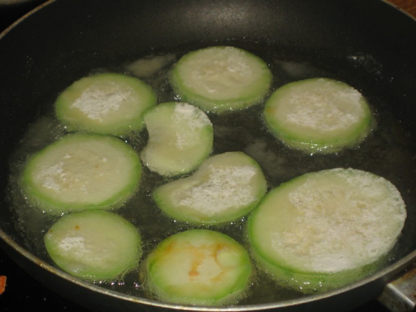 Вкусные жареные кабачки