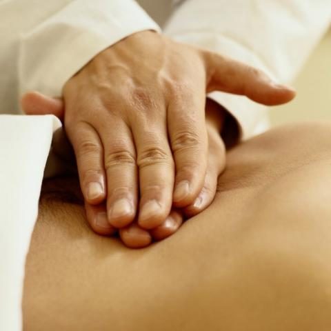 Как делать расслабляющий массаж: пошаговая техника