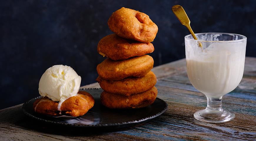 Как приготовить вкусные домашние пончики: творожные, медовые, яблочные, сливочные