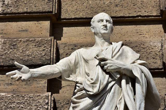 20 мудрых изречений Цицерона